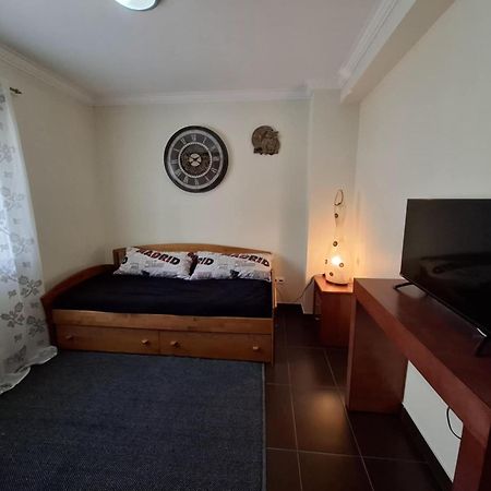 Guesthouse, Ap Verissimo Назаре Екстериор снимка
